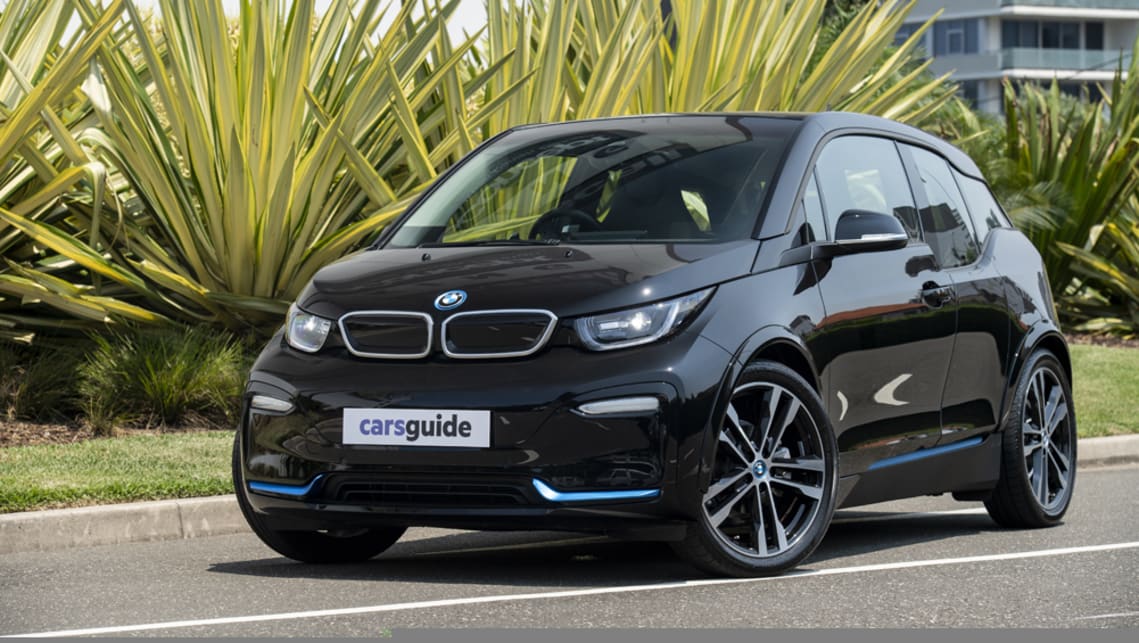 2020-bmw-i3s-black-hatch-ev-(4).jpg